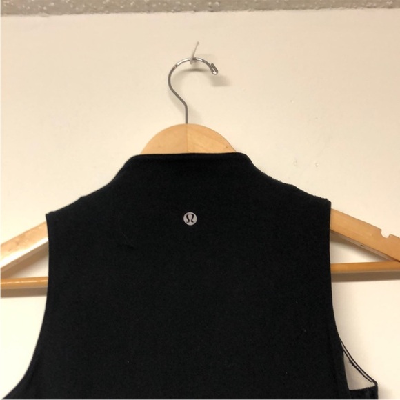 Lululemon Athletica Whisper Yoga Tank - Picture 6 of 7